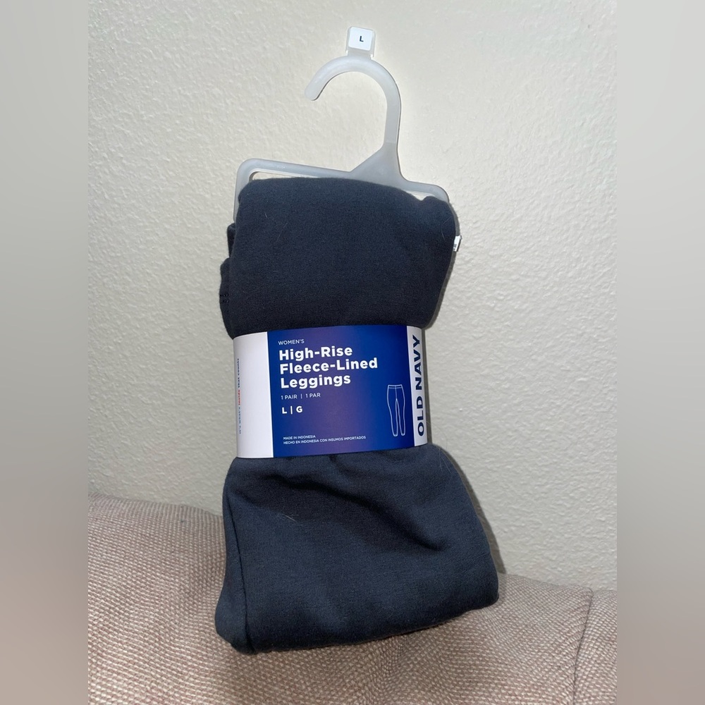 High-Rise Fleece Leggings